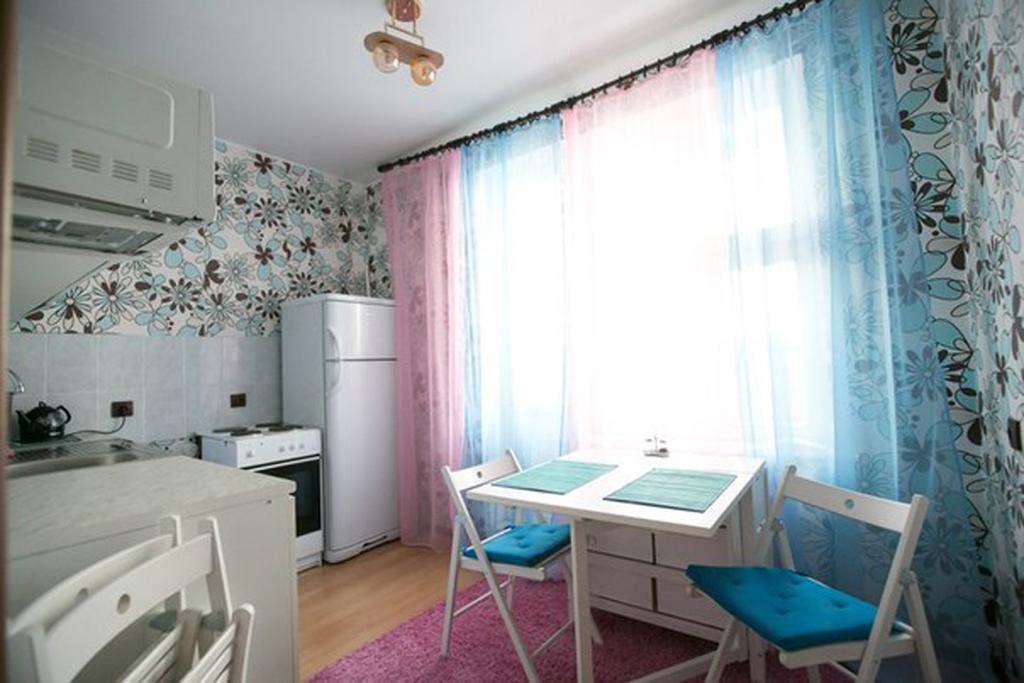 Nsk-Kvartirka, Gorskiy Apartment 86 Novosibirsk Habitación foto